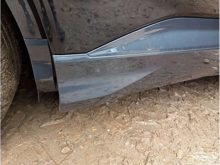 AUDI Q4 MOULURE PORTES ARRIÈRE PRAWIDLOWY 2024 SUV 4/5DR 89A853970A F4B SPORT