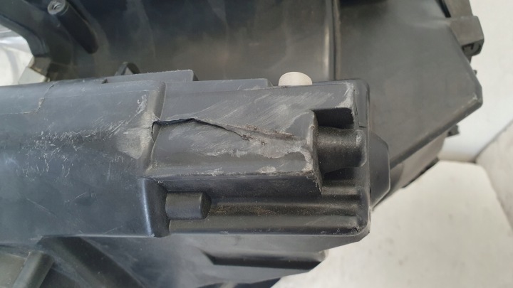 PHARE AVANT DROITE MINI R56 XÉNON EUROPE ORIGINE ENDOMMAGÉE
