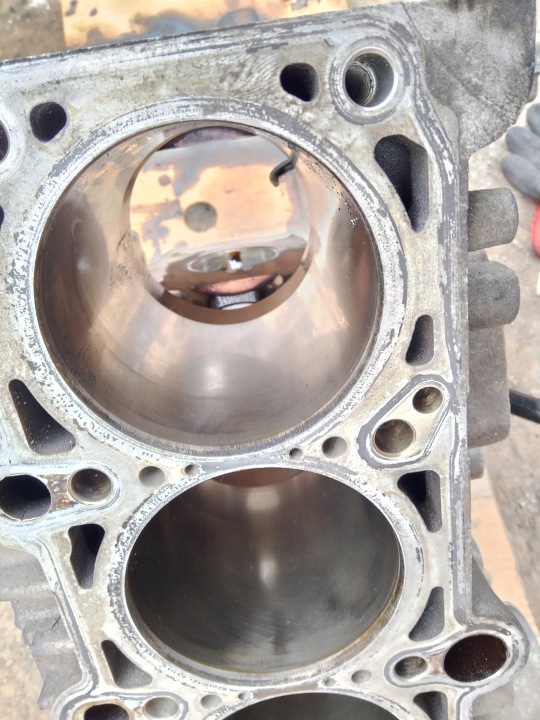 BLOC MOTEUR NOMINAL VW SEAT AUDI SKODA 2.0 FSI BVY
