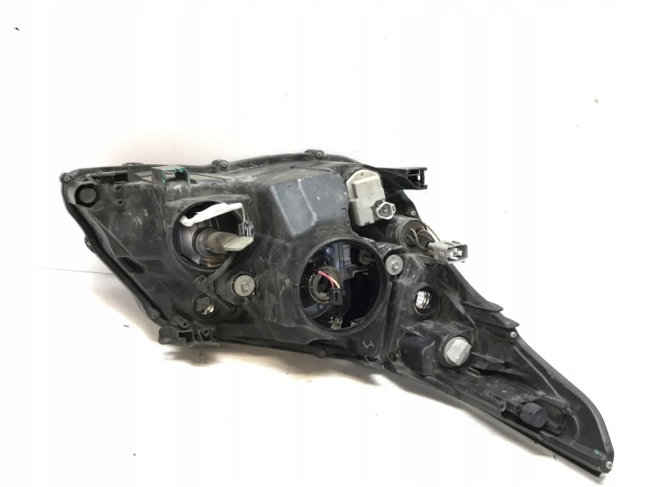 PHARE AVANT GAUCHE TOYOTA AVENSIS III T27 2009-2015 10100-17685