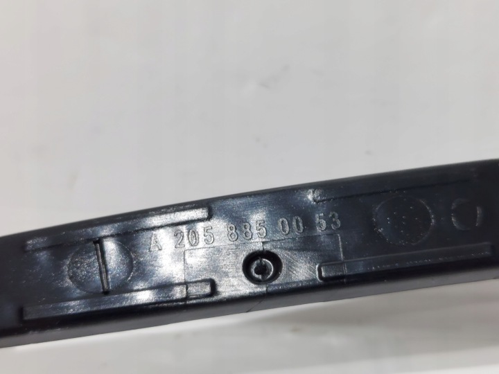 BOUCHON MOULURE PARE-CHOCS GAUCHE ARRIÈRE MERCEDES C CLASSE W205 OE A2058850053