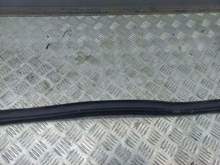 JOINT D'ÉTANCHÉITÉ CHAMBRES MOTEUR AUDI A5 (F53) 8W0823723A 3.0L GASOLINE 2018