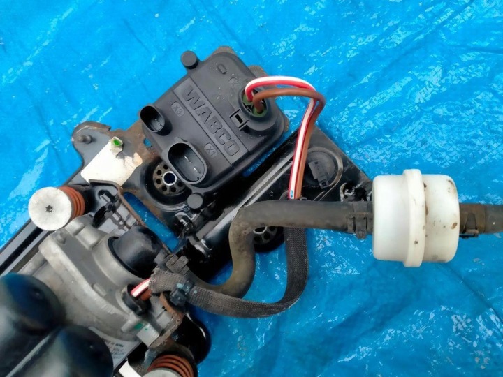 AUDI Q5 80A FY COMPRESSEUR SUSPENSIONS 80A616005F ORIGINAL