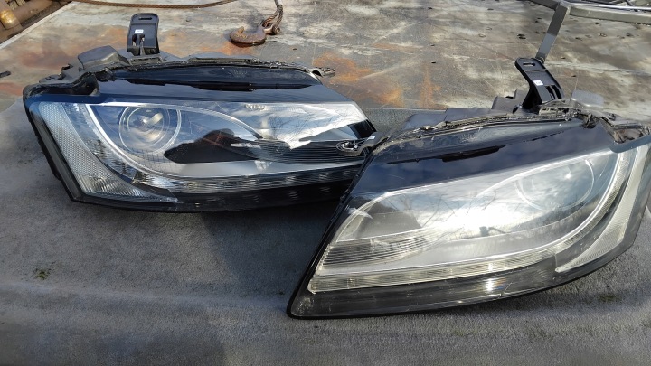 AUDI A5 8T0 BI-XENON ROTATIF LED ORIGINE JEU