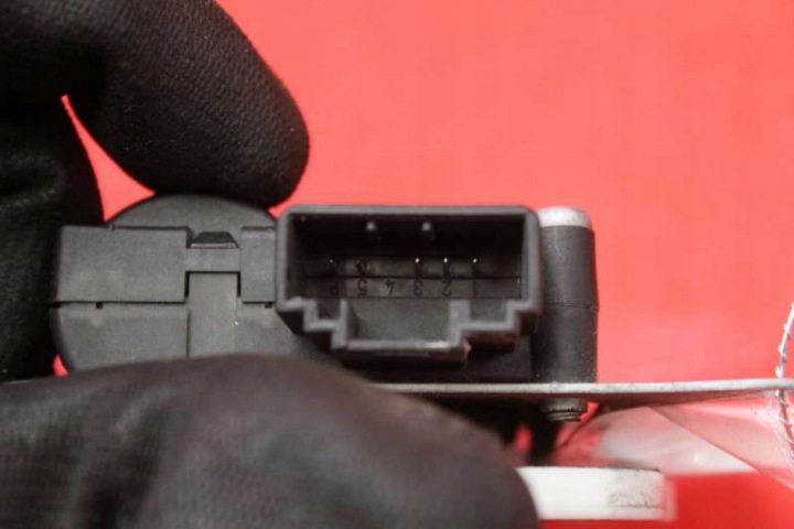 PETIT MOTEUR RÉCHAUFFEURS 4F0820511BC AUDI A8 D3 4.2 TDI 326 KM 05-07