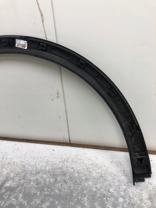 MOULURE GARDE-BOUE GAUCHE ARRIÈRE AUDI Q4 E-TRON 89A853817C