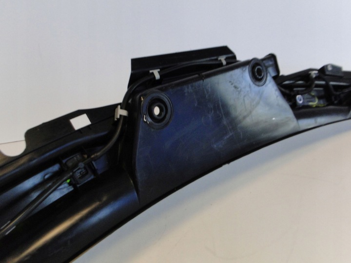 MERCEDES DOUBLURE DE PASSAGE DE ROUE ML GL GLE GLS 166 292 A1668300028