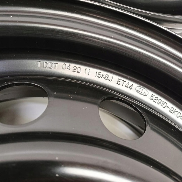 LLANTAS 5X114,3 15 HYUNDAI ELANTRA KIA SOUL NUEVO 4 PIEZAS (E8962) 