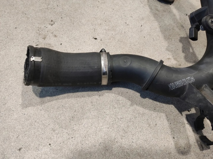 TUYAU ÉCHANGEUR D'AIR DE SURALIMENTATION AUDI TT TTS RS MK3 8S 5Q0145770A