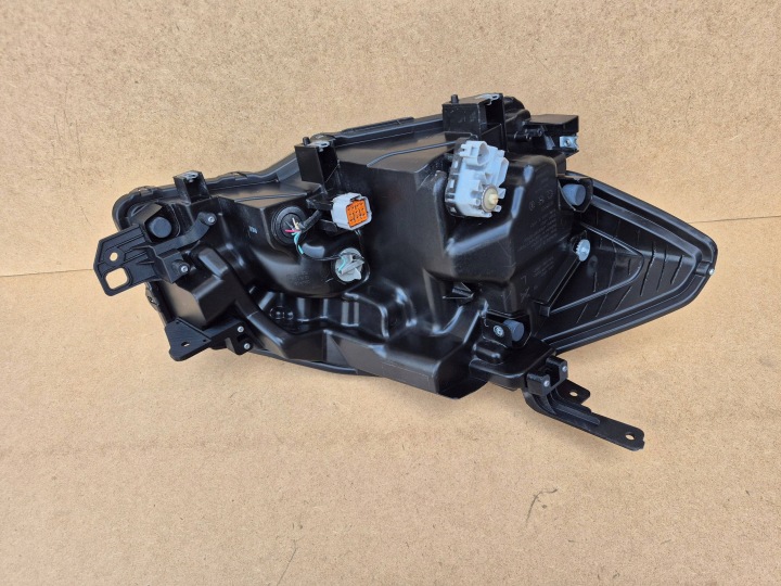 SUZUKI SX4 S-CROSS 16-21 PROJECTEUR PHARE GAUCHE AVANT AVANT GAUCHE C605