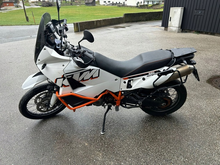 KTM 990 ADVENTURE DEFLECTOR PLÁSTICO IZQUIERDO 