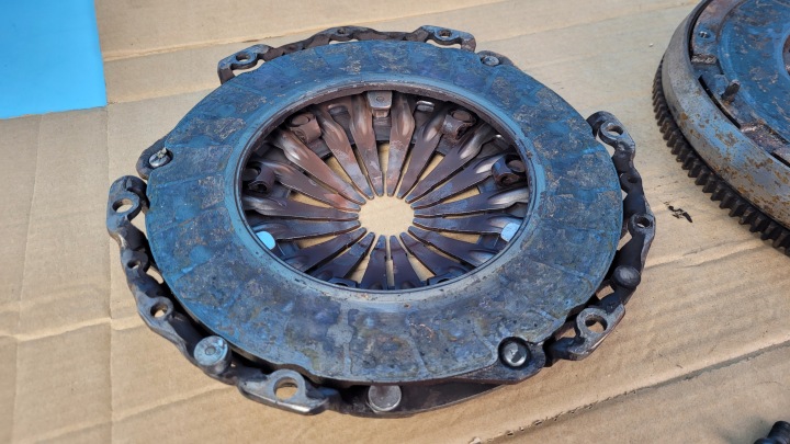 OPEL CROSSLAND 1.2 TURBO 21R EMBRAYAGE KOLO BI-MASSE 9813700880