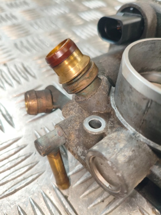 PAPILLON DES GAZ 55562380 ASTRA H VECTRA C ZAFIRA B 1.8 B
