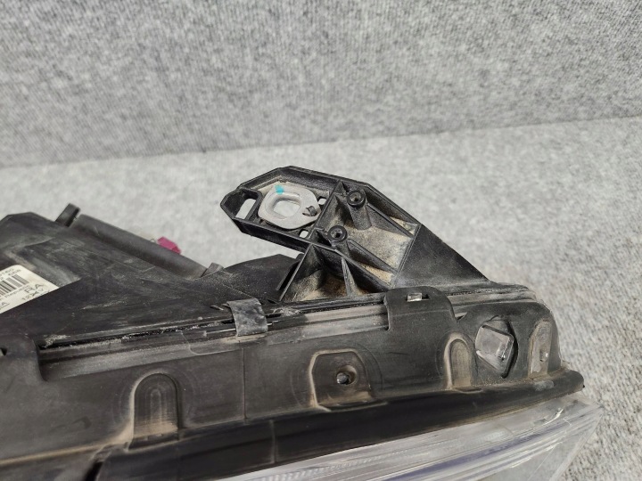 PHARE AVANT AVANT DROITE MERCEDES B CLASSE II W246 BI XÉNON HID 11-14