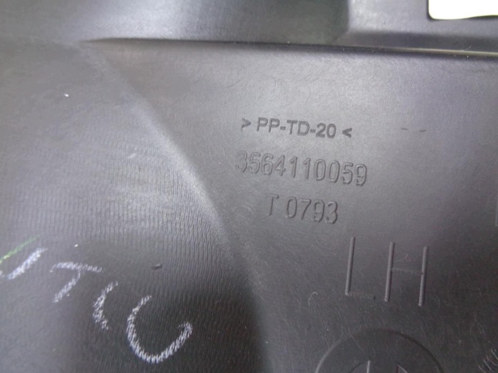 COLLECTEUR GARNITURE PORTES GAUCHE AVANT FIAT TIPO 2 II 2015- 3564110057 EUROPE