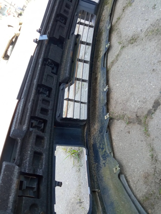 MITSUBISHI CARISMA LIFT PARE-CHOCS AVANT AVANT