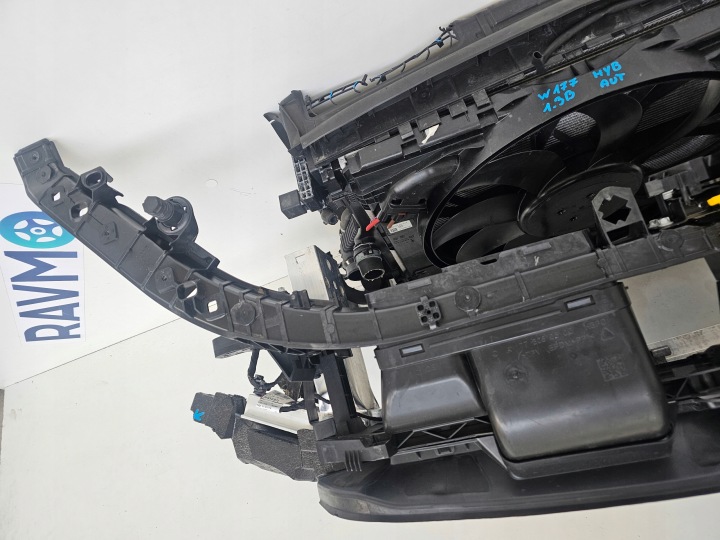 PANNEAU AVANT ENSEMBLE RADIATEURS MERCEDES A-KLASA W177 1.3 HYBRIDE A250E EUROPE