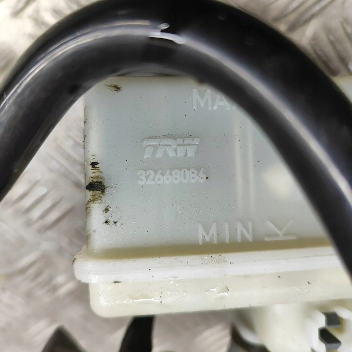 SERVO MERCEDES-BENZ GL (X166) 32668086 28111554 4.7L 320KW 2015