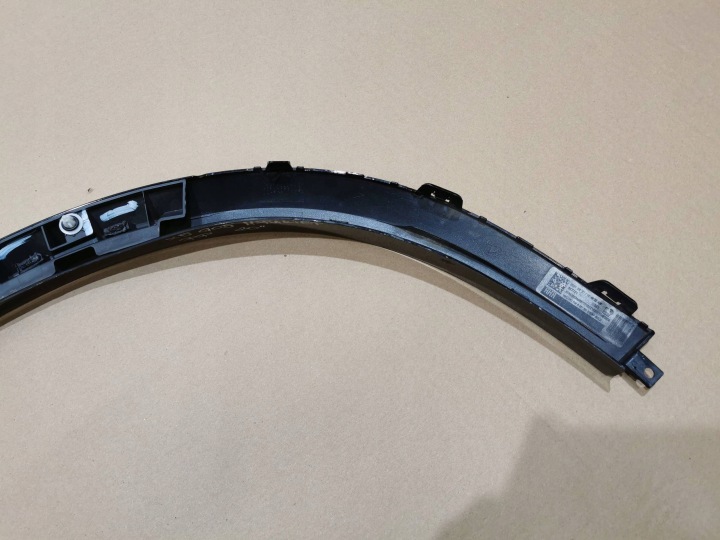 BMW X5 G05 MODULE 20’’ MOULURE SUR AILE ARRIÈRE DROITE ARRIÈRE EN BON ÉTAT 8069292