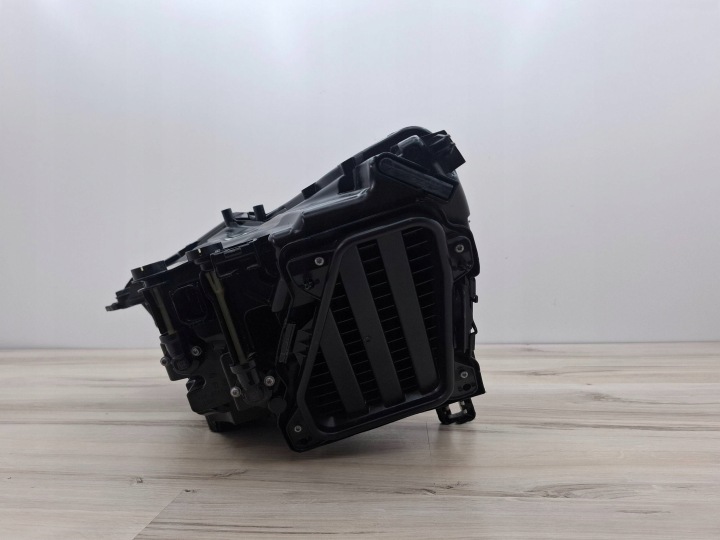 PHARE PROJECTEUR AUDI Q3 F3 83A941036C