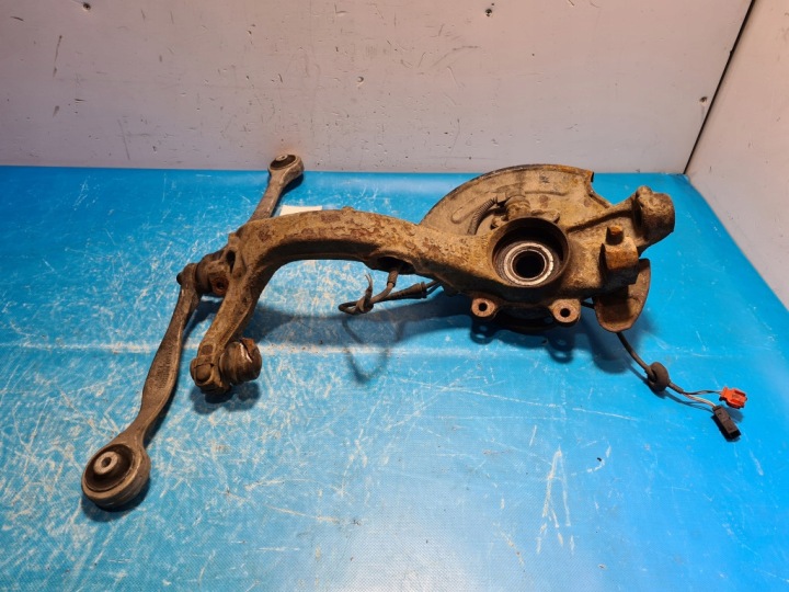 ROTULE DE DIRECTION GAUCHE AUDI A6 C5