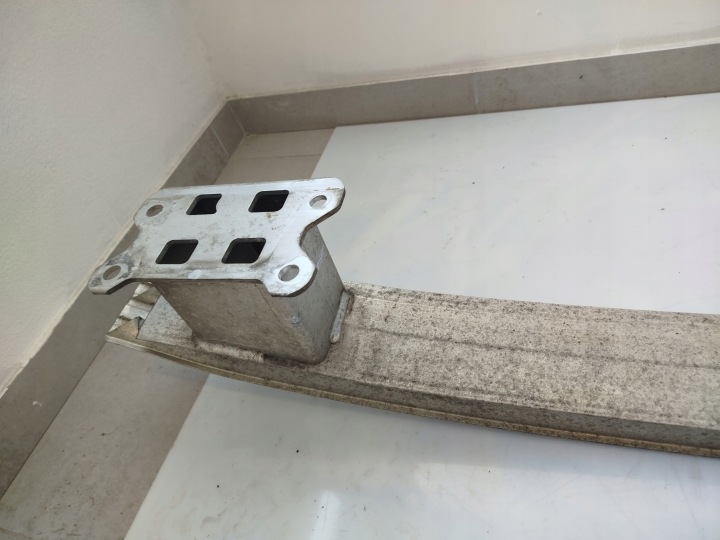 POUTRE RENFORCEMENT PARE-CHOCS ARRIÈRE 13268266 OPEL MERIVA B