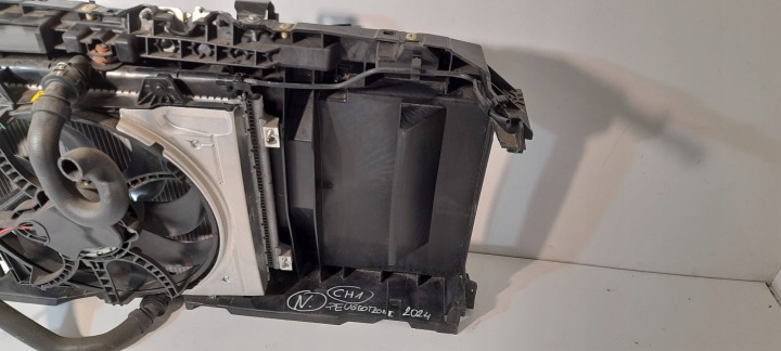 OPEL CORSA F PEUFEOT 208 II 1,2 VTI RADIATEUR PANNEAU AVANT 9823719380 (CH1)