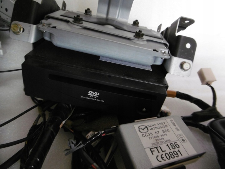 MAZDA 5 05/07R NAVIGATION DVD, CAMÉRA MONITEURS