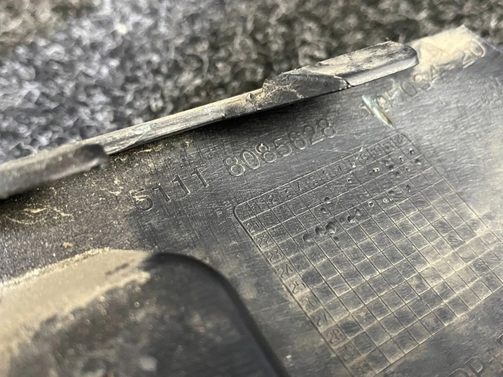 ORIGINE FIXATION PARE-CHOCS SUPPORT HALOGÈNE DROIT BMW X5 G05 LCI