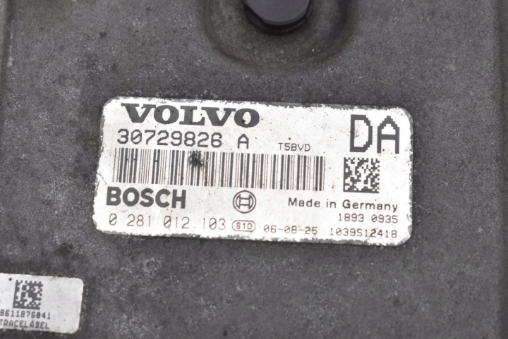 CONTRÔLEUR MOTEUR 30729826A 0281012103 VOLVO S70 V70 2 II 2.4 D5 185 KM