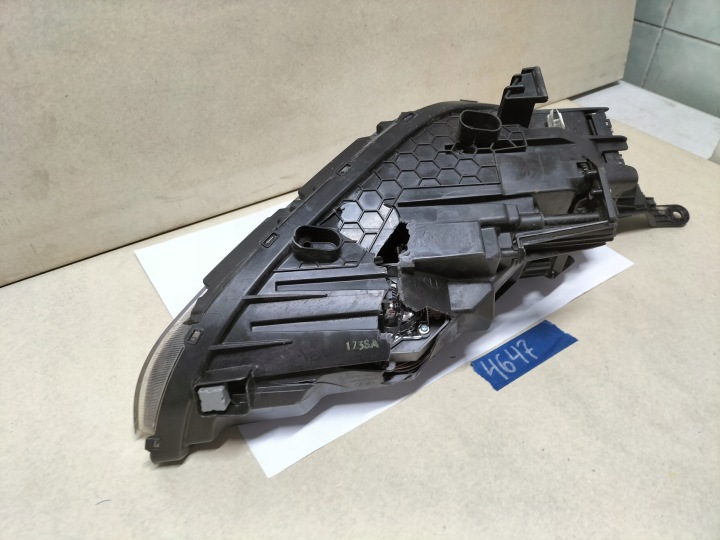 HYUNDAI I30 COMPLET LED PROJECTEUR GAUCHE (SZCZECIN-GORZOW- POZNAŃ 4647