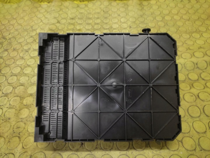 PEUGEOT 207 1.4 MODULE BOÎTE FUSIBLE 9659285580