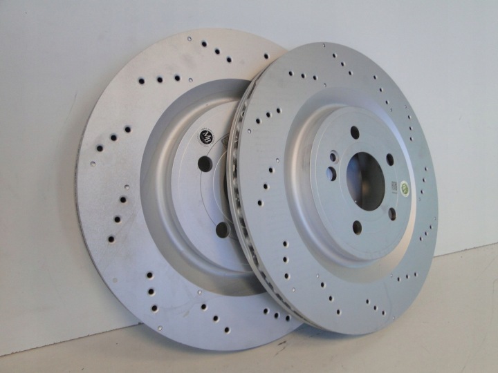 MERCEDES GLA 247 35 AMG DISQUES FREIN PLAQUETTES