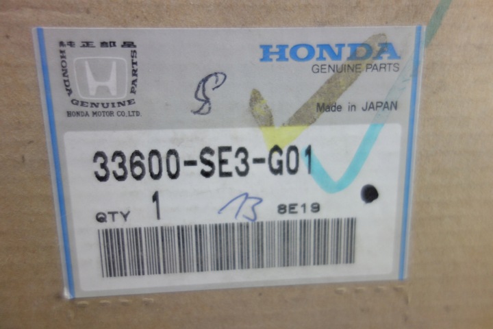RÉFLECTEUR DANS AILE DROIT HONDA ACCORD III 85-89