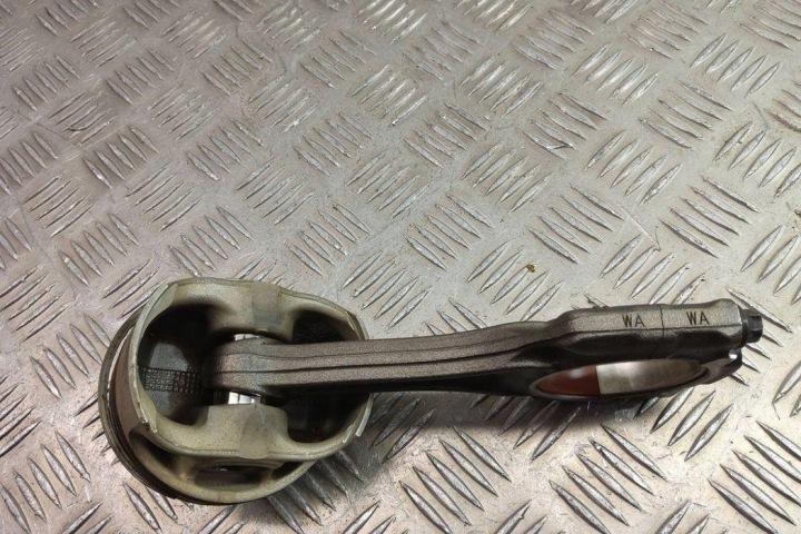 PISTON BMW 7 (F01, F02) 7843237 18239615 4.4L GASOLINE 298KW 2008