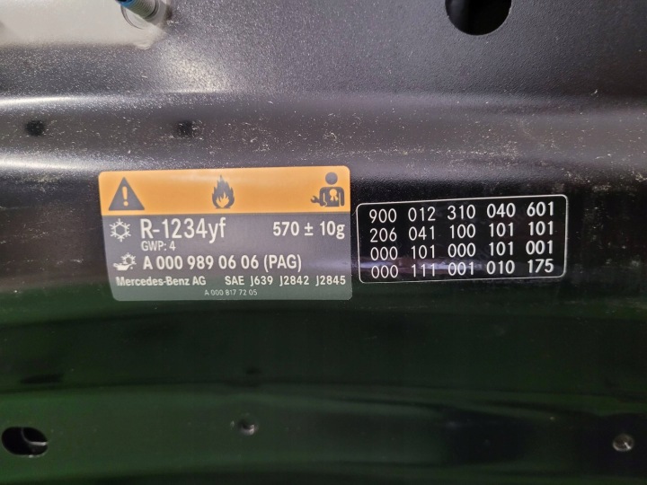 CAPOT COUVERCLE MOTEUR MERCEDES W206 A206 206 C-KLASA ORIGINAL OEM