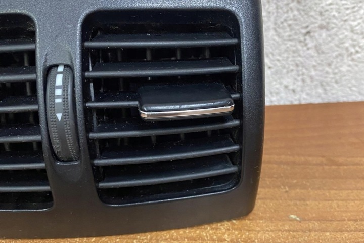 ARRIÈRE GRILLE VENTILATION MERCEDES-BENZ E COUPÉ (C207) A2048300954 3.0L