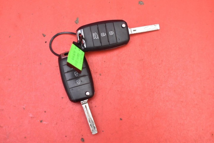 CONTACTEUR D'ALLUMAGE CLÉ LMZDC2 KIA SPORTAGE 3 III 1.6 GDI 135 KM LIFT 14-15