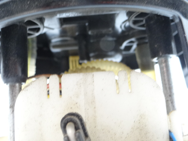 CITROEN C4 CACTUS 1.6 BLUE HDI POMPE CARBURANTS FLOTTEUR 9811336680