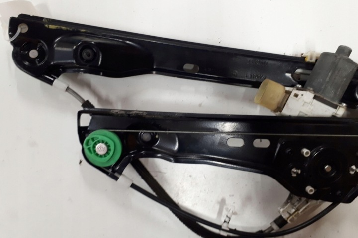 ÉLÉVATEUR VITRES DROITS AVANT PORTES BMW 3 (E90) 0130822227 2.0L DIESEL