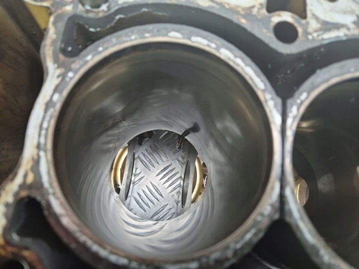 BLOC MOTEUR BMW X5 E70 XDRIVE 35I 7583870 N55B30A