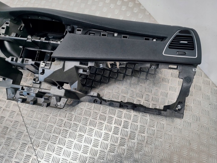 TABLEAU DE BORD RENAULT LAGUNA III 985250010R