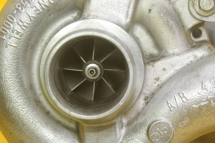 TURBO TURBINE TURBOCOMPRESSEUR RENAULT TRAFIC III VIVARO 1.6 DCI 8226530001