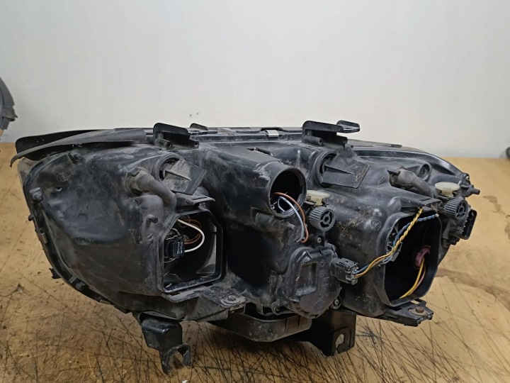 BMW 7 E65 E66 2003 DROITE CÔTÉ PHARE AVANT