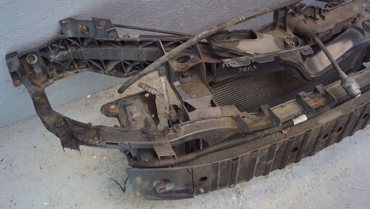 PANNEAU AVANT RADIATEURS FORD C-MAX MK1 1.6 B (D603)