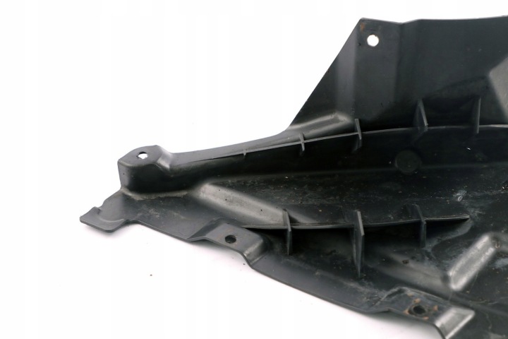 BMW E84 E90 E91 PROTECTION CHÂSSIS PASSAGE DE ROUE GAUCHE AVANT