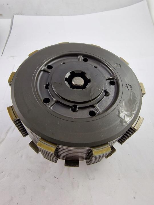 CORBEILLE EMBRAYAGE SUZUKI BANDIT 1200 00-05R