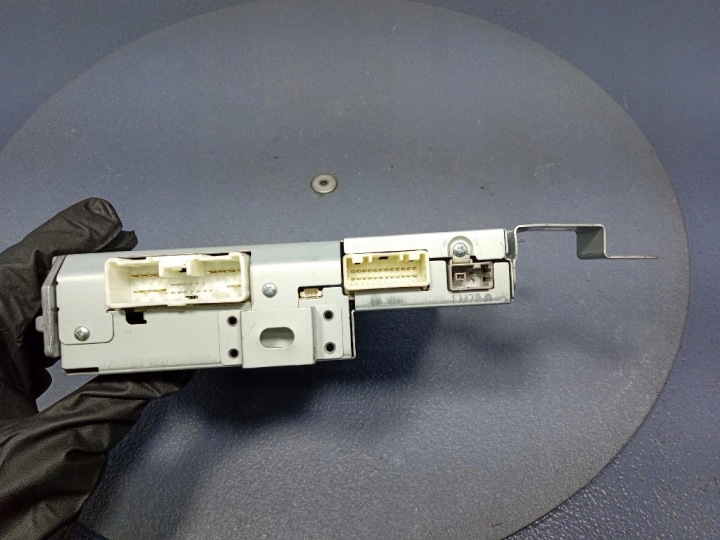 MAZDA 3 III BM 13- MODULE AMPLIFICATEUR RADIO BHS366DRX