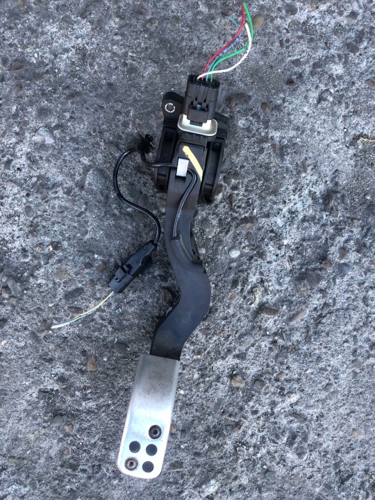POTENTIOMÈTRE GAZ PEUGEOT 307 CC 9657395877 0280755046