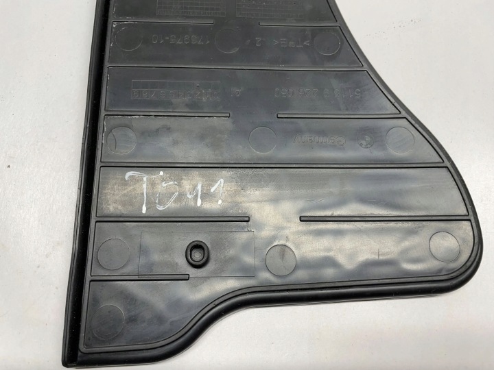 BMW 2 F22 F23 AUTRE PIÈCE INTÉRIEUR AVANT CÔTÉ DROITE 9226050 2015
